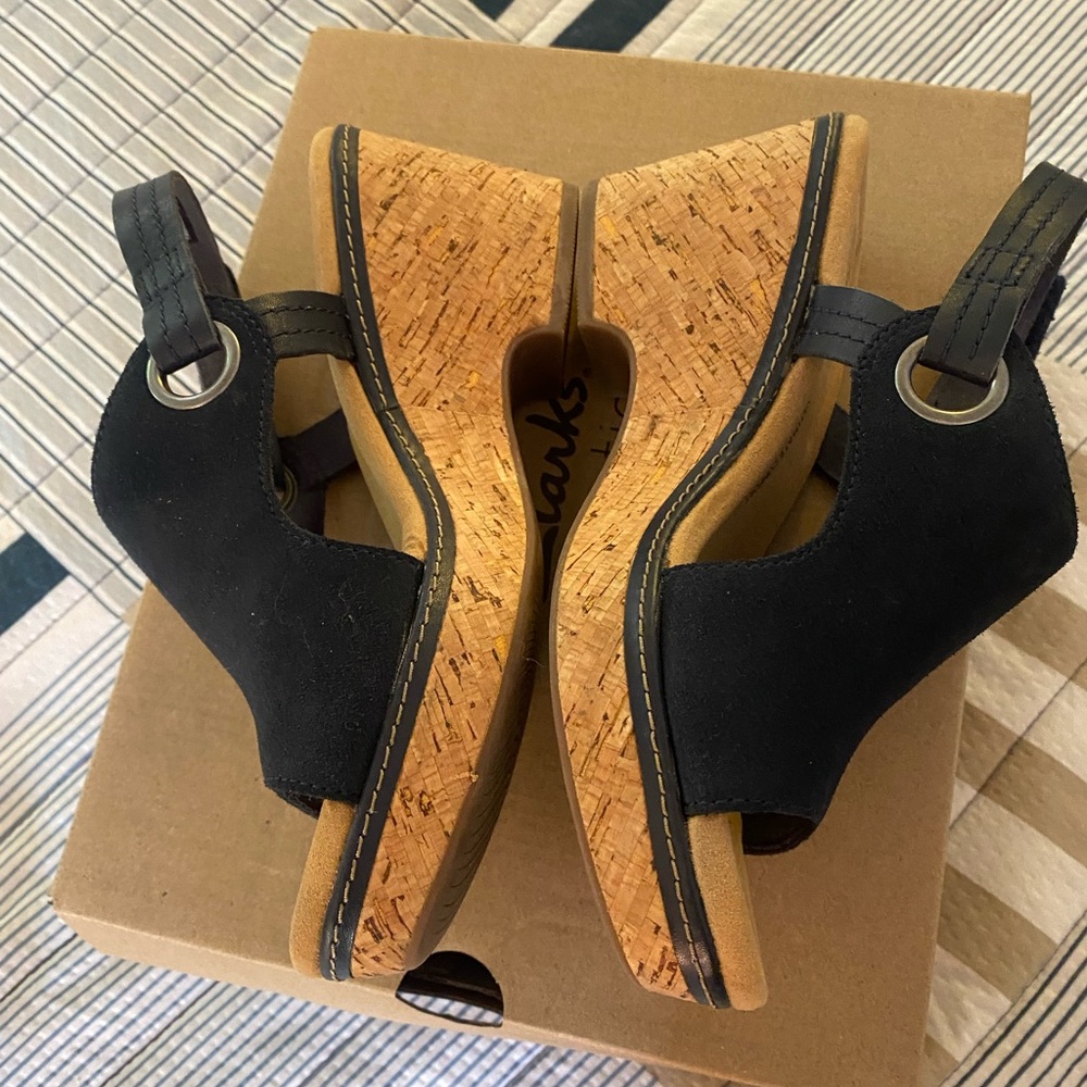Clarks Collection Giselle Sea Leather /suede, cork wedges, navy 7.5 - Picture 3 of 5